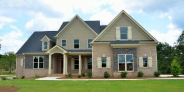 U.S. Homebuilder Confidence Soars Amid Easing Mortgage Rates, but Economic Uncertainty Looms