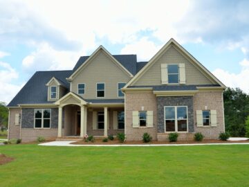 U.S. Homebuilder Confidence Soars Amid Easing Mortgage Rates, but Economic Uncertainty Looms