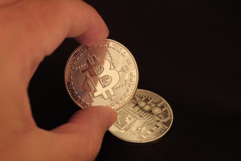 Banking on Change: How Digital Innovations Are Reshaping Your Finances Today